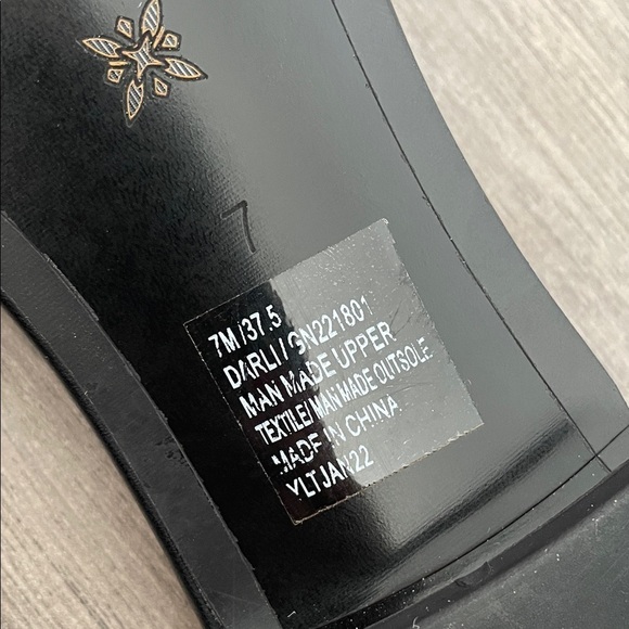 BCBGeneration Black and White Braided Slide Sandals size 7 - Picture 6 of 9